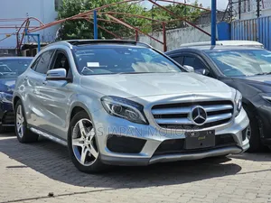 Mercedes-Benz GLA 250 2018 Silver