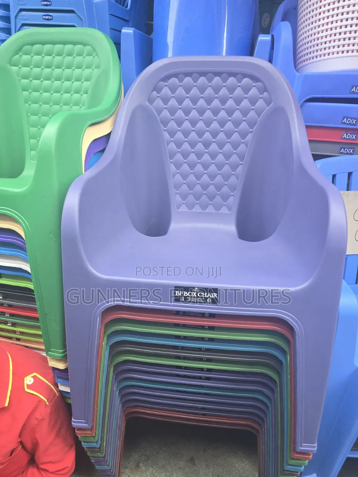 Plastic Chairs Plastic Chairs