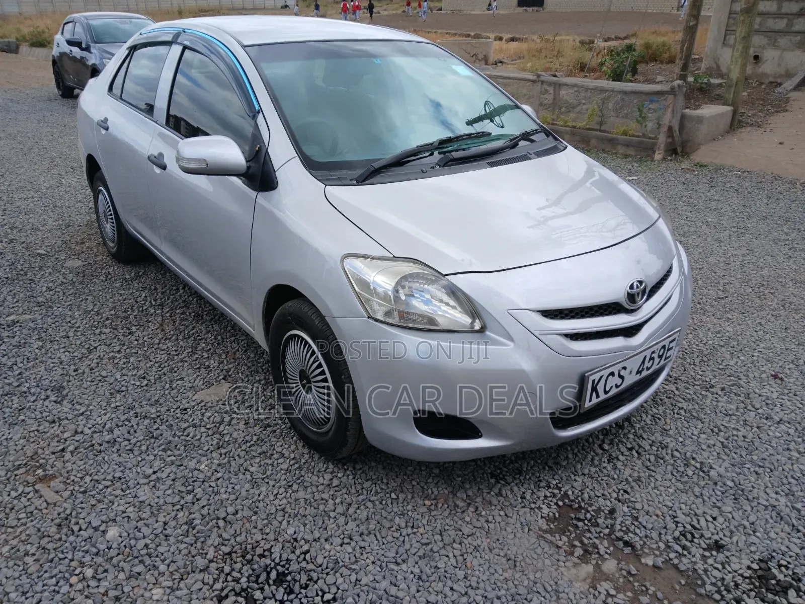 Toyota Belta 2011 Silver