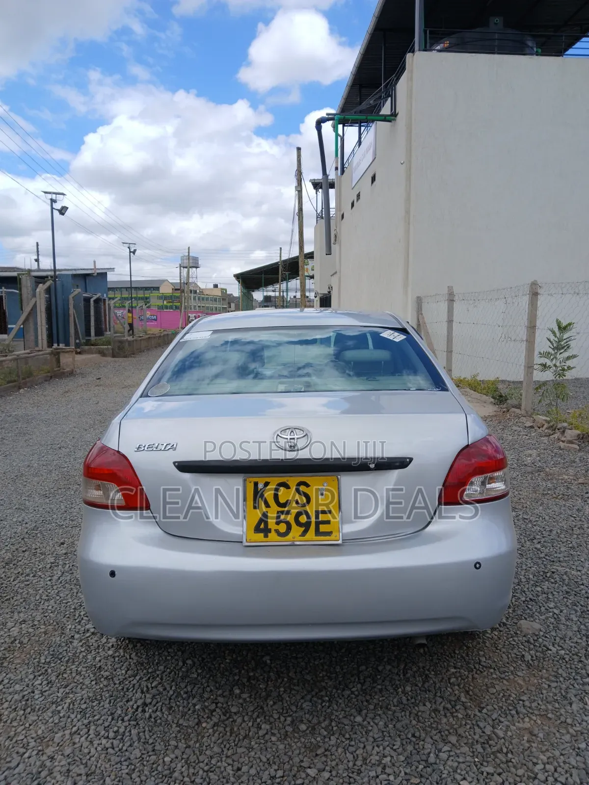 Toyota Belta 2011 Silver