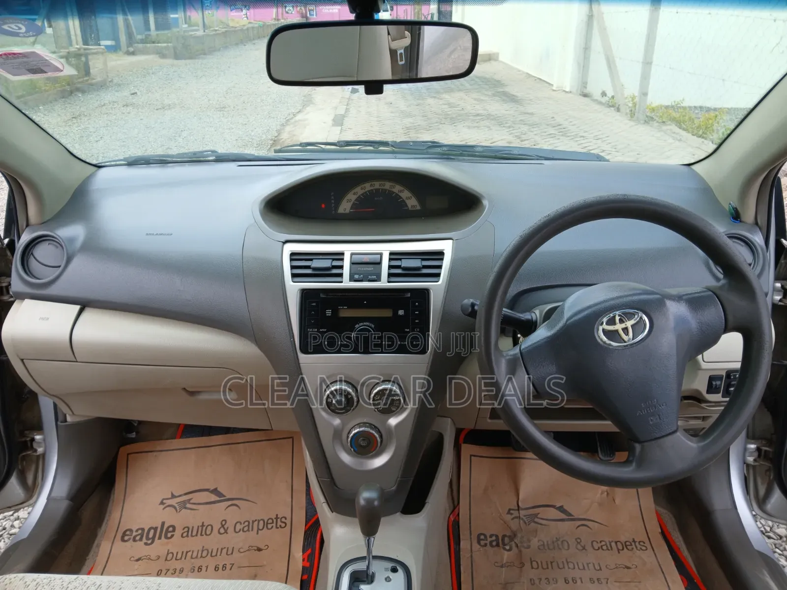 Toyota Belta 2011 Silver