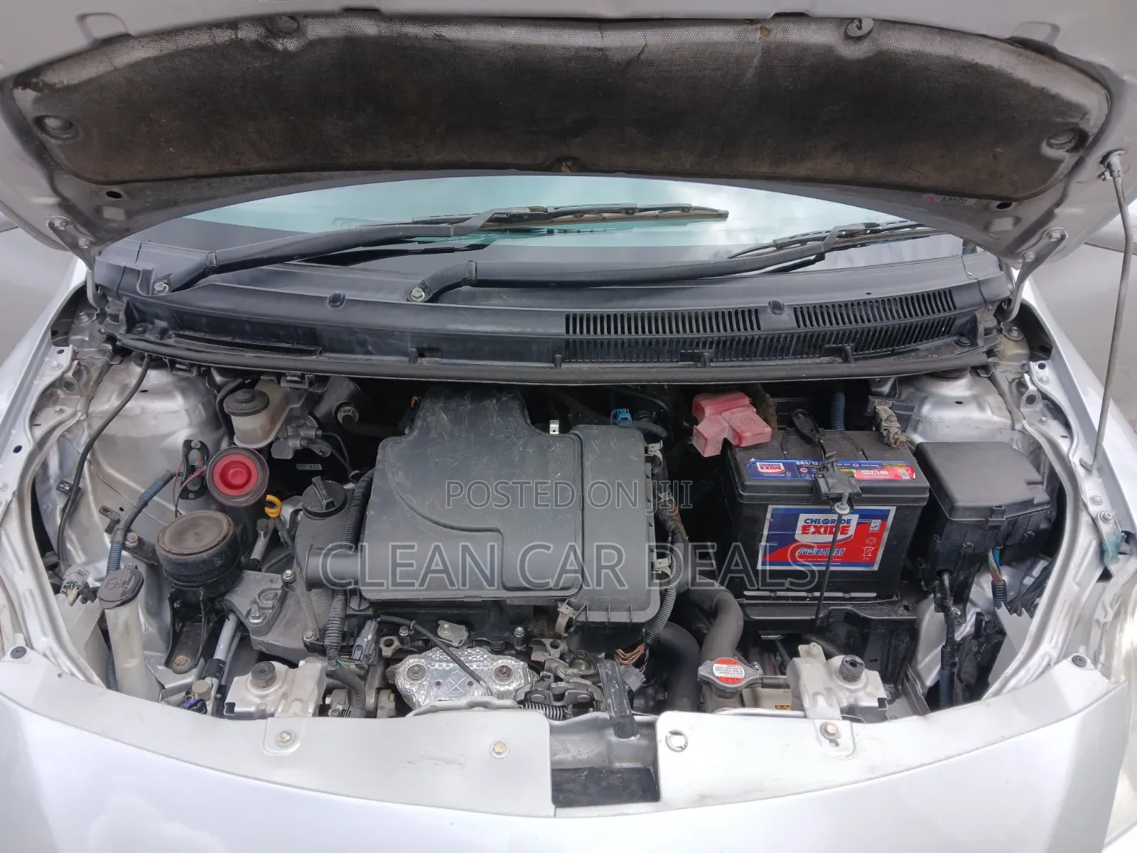 Toyota Belta 2011 Silver