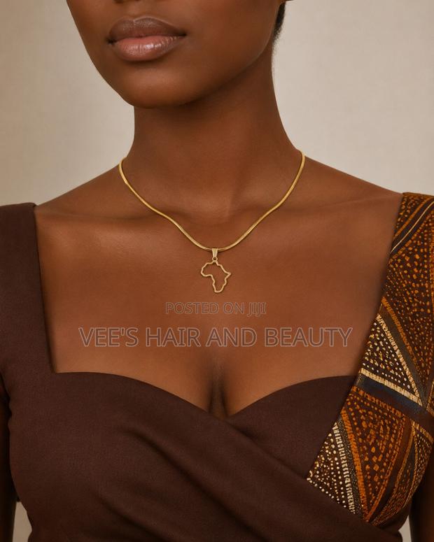 Gold Africa Pendant Necklace I Women's Jewelry