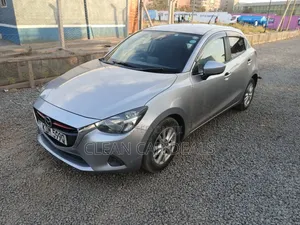 Mazda Demio 2016 Silver