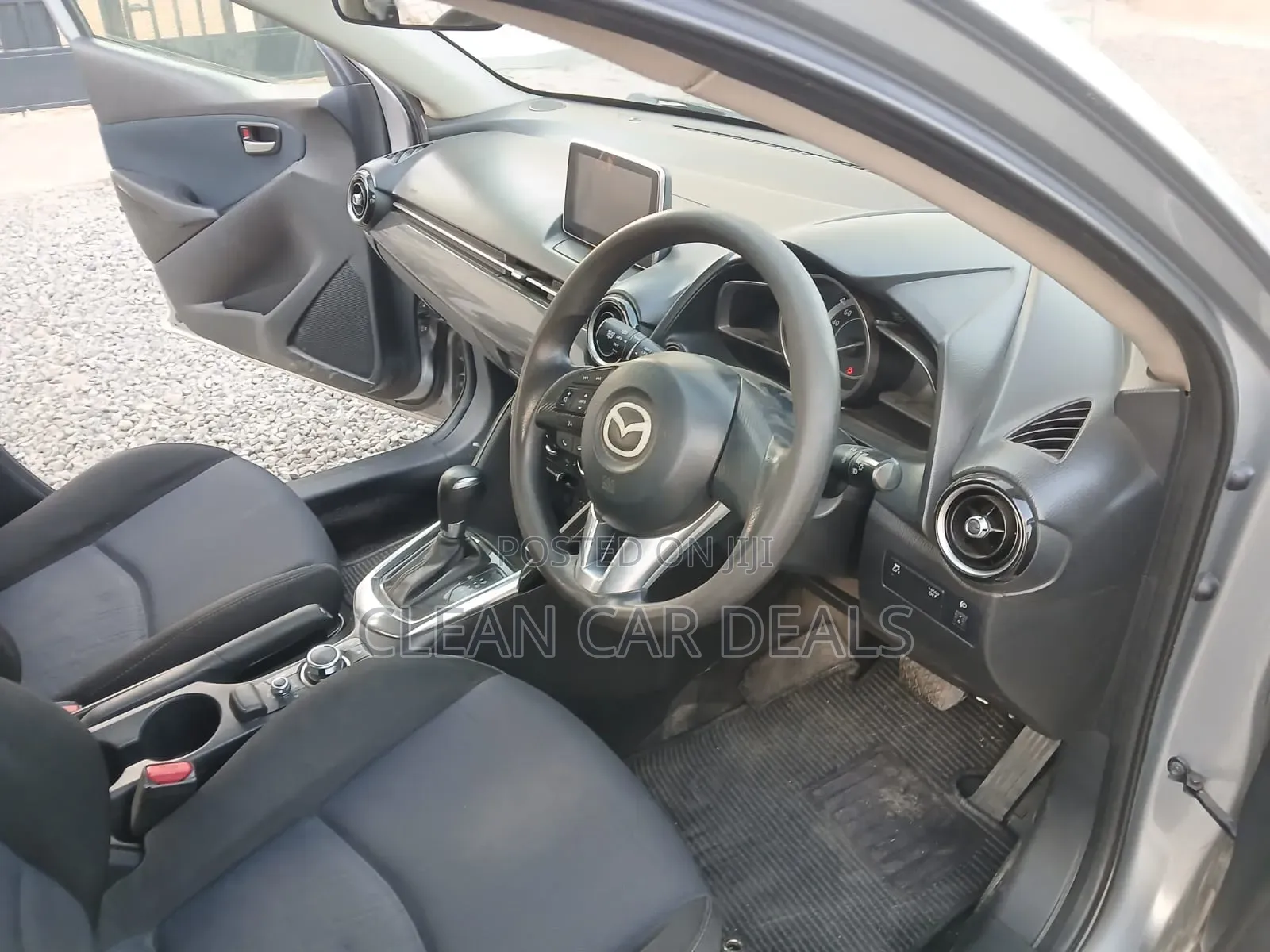Mazda Demio 2016 Silver