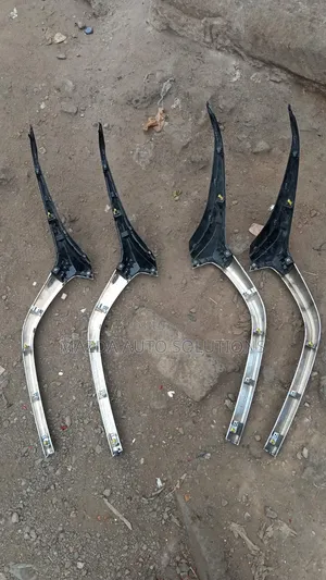 Mazda Demio 2022 Grill Crome