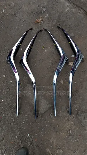 Mazda Demio 2022 Grill Crome