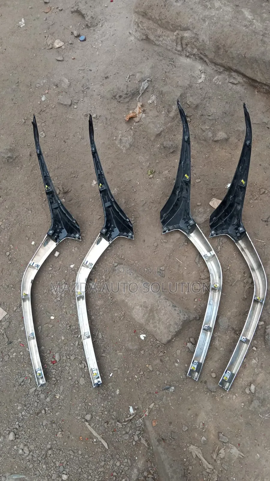 Mazda Demio 2022 Grill Crome