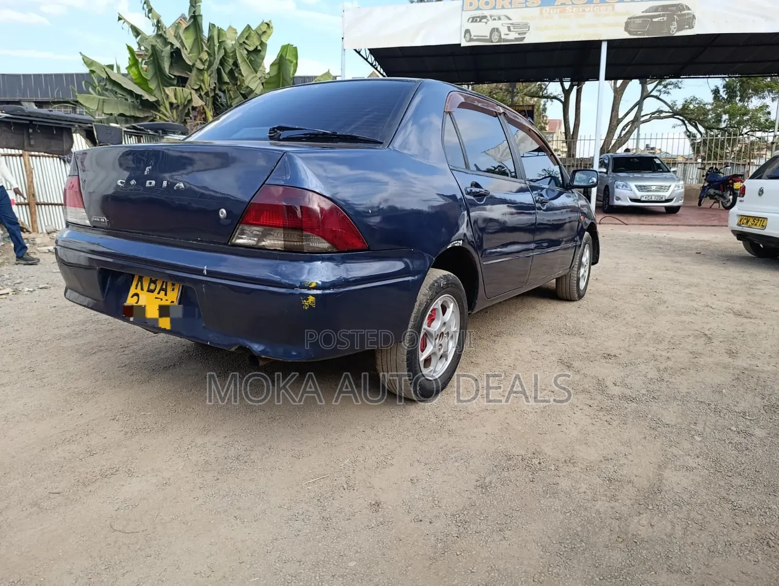 Mitsubishi Lancer 2000 Blue