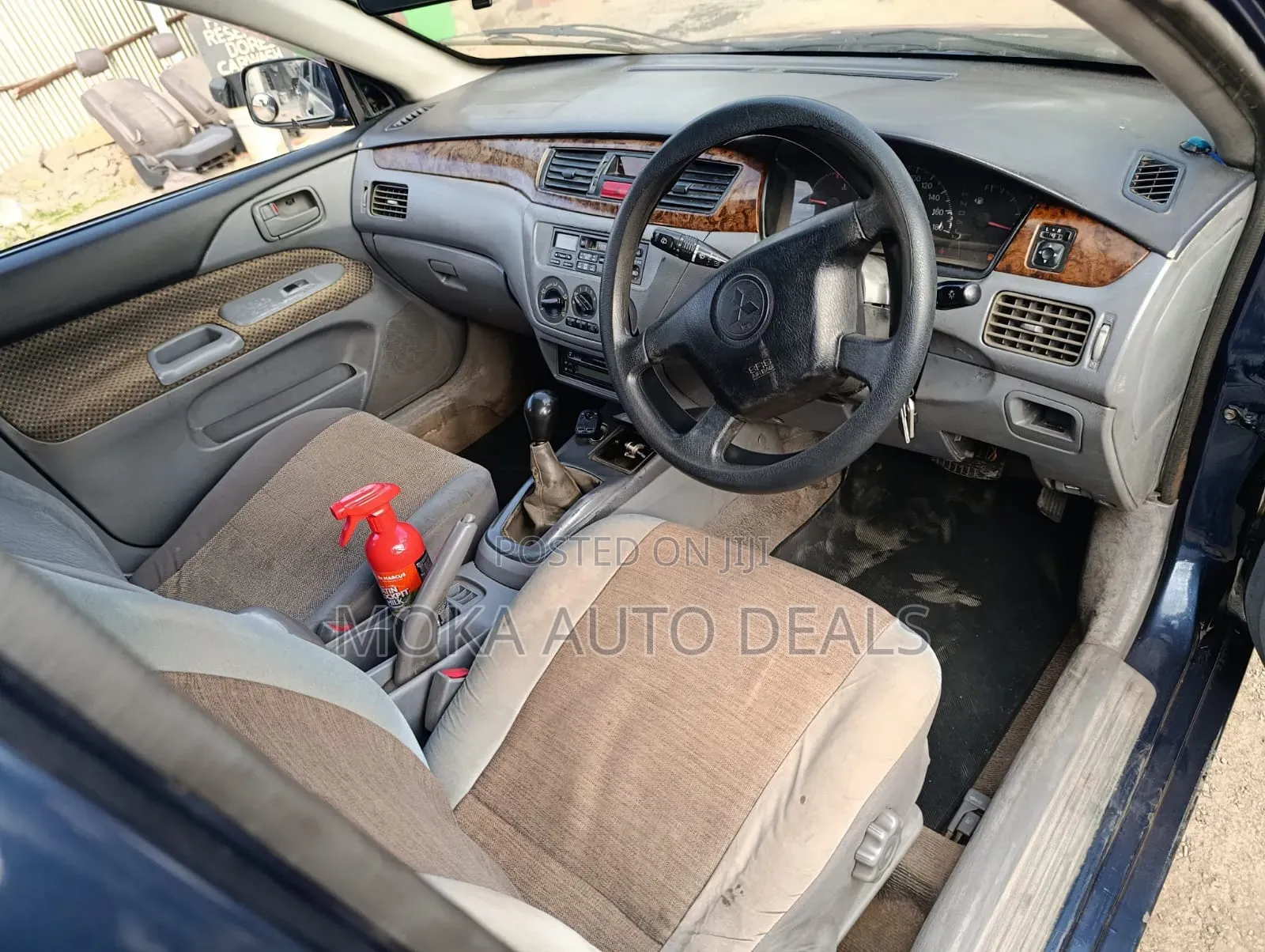 Mitsubishi Lancer 2000 Blue