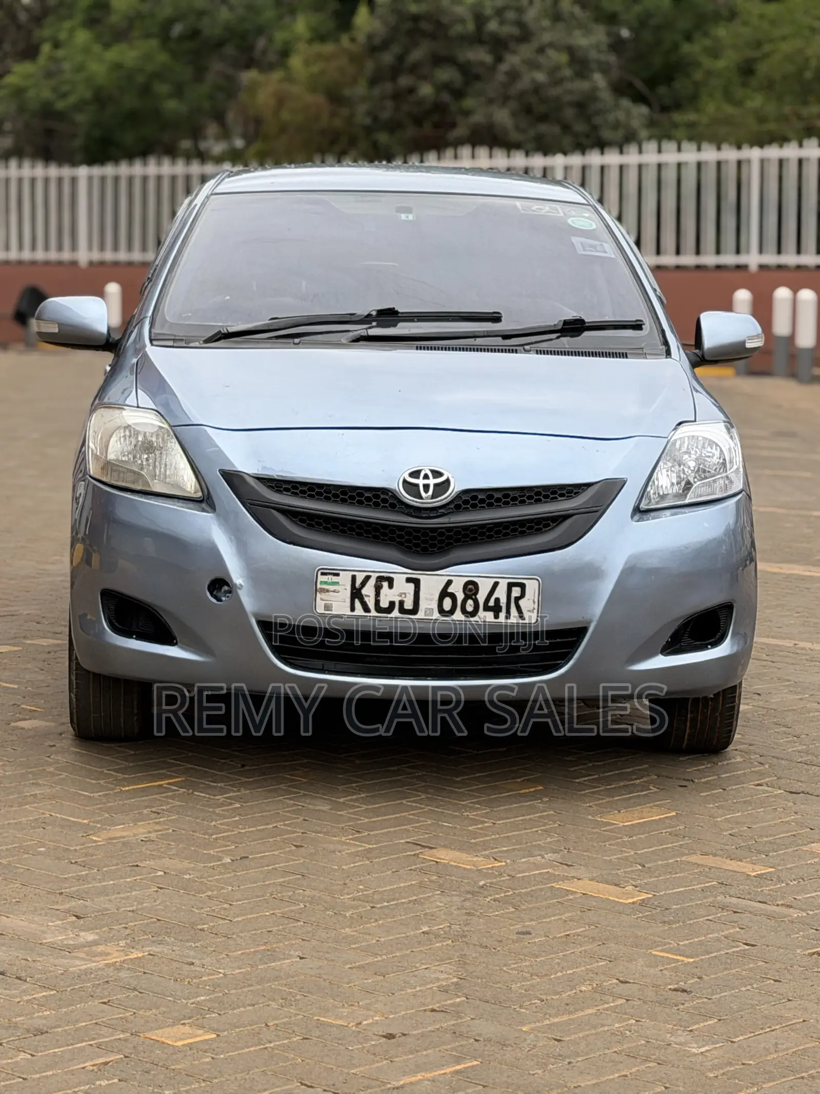 Toyota Belta 2009 Blue