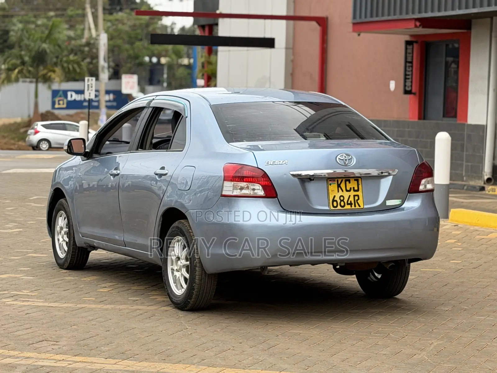 Toyota Belta 2009 Blue