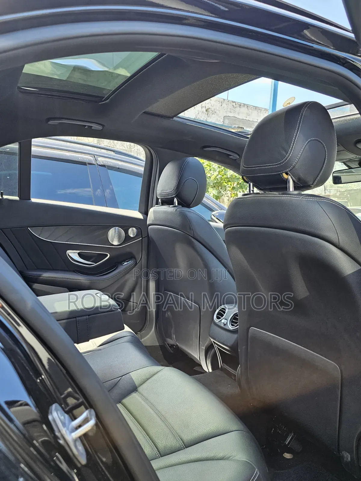 Mercedes-Benz C200 2019 Black