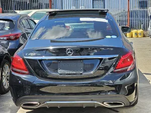 Mercedes-Benz C200 2019 Black