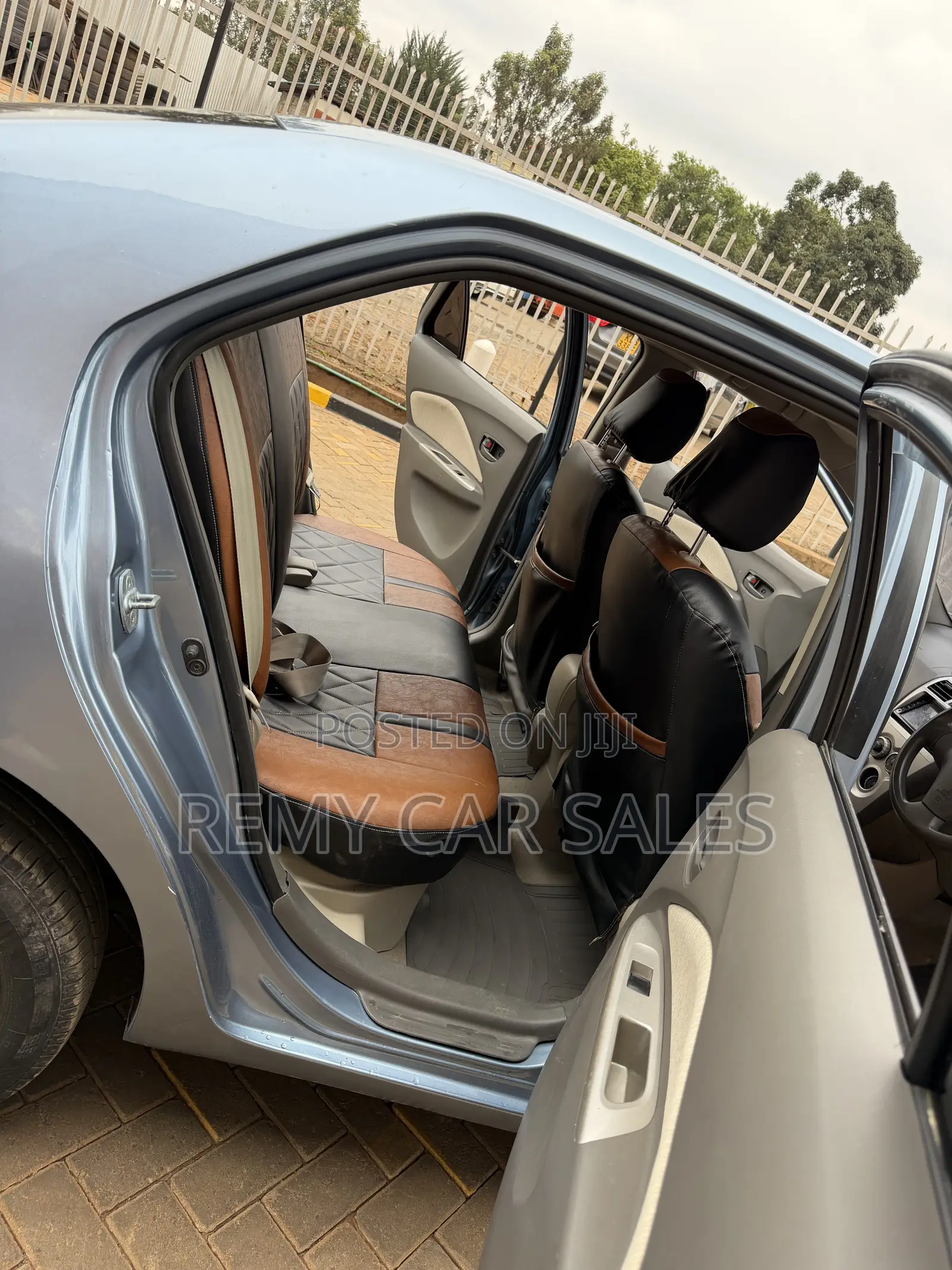 Toyota Belta 2009 Blue