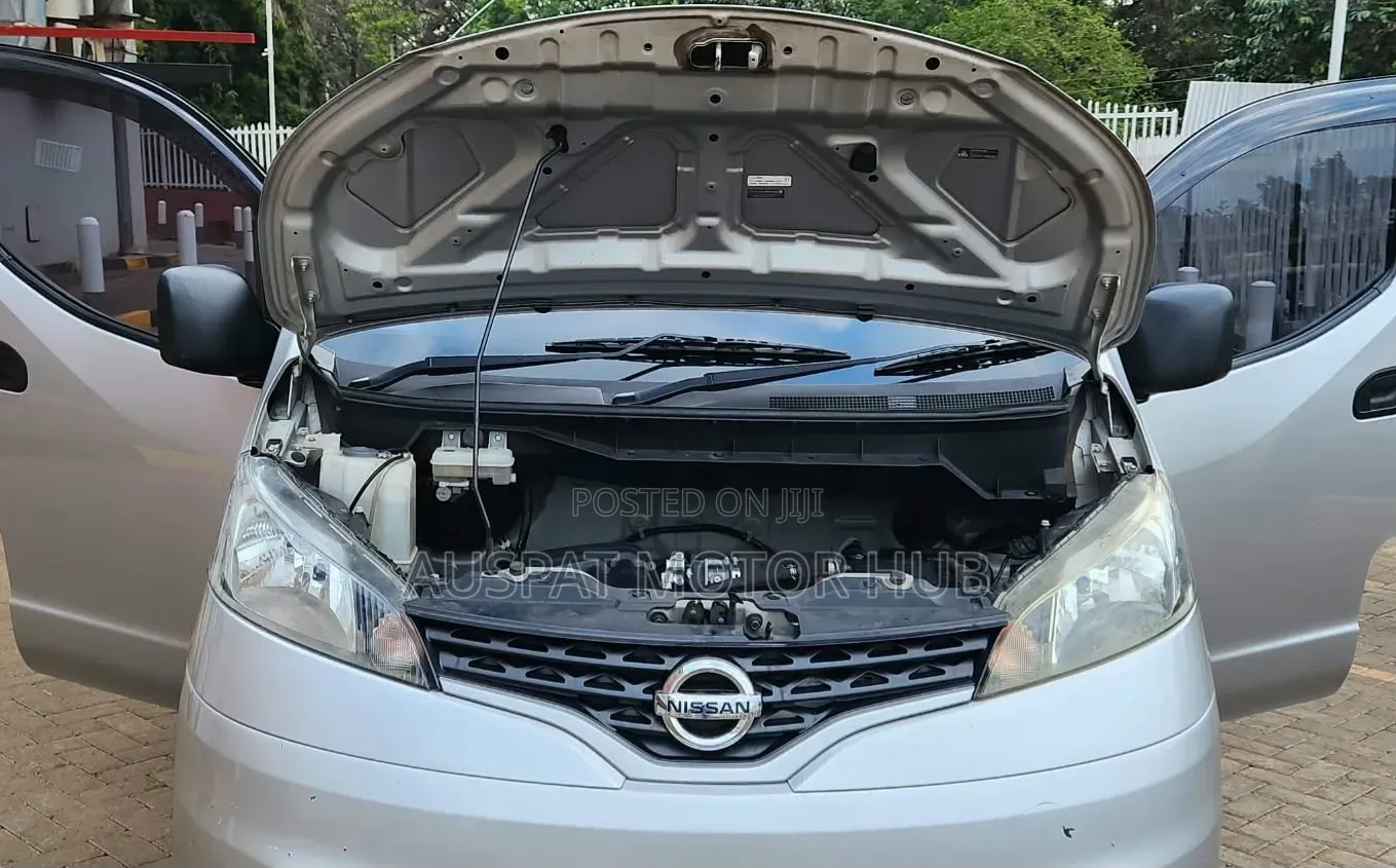 Nissan NV200 2019 Silver