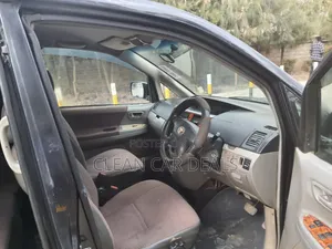 Toyota Voxy 2005 Blue