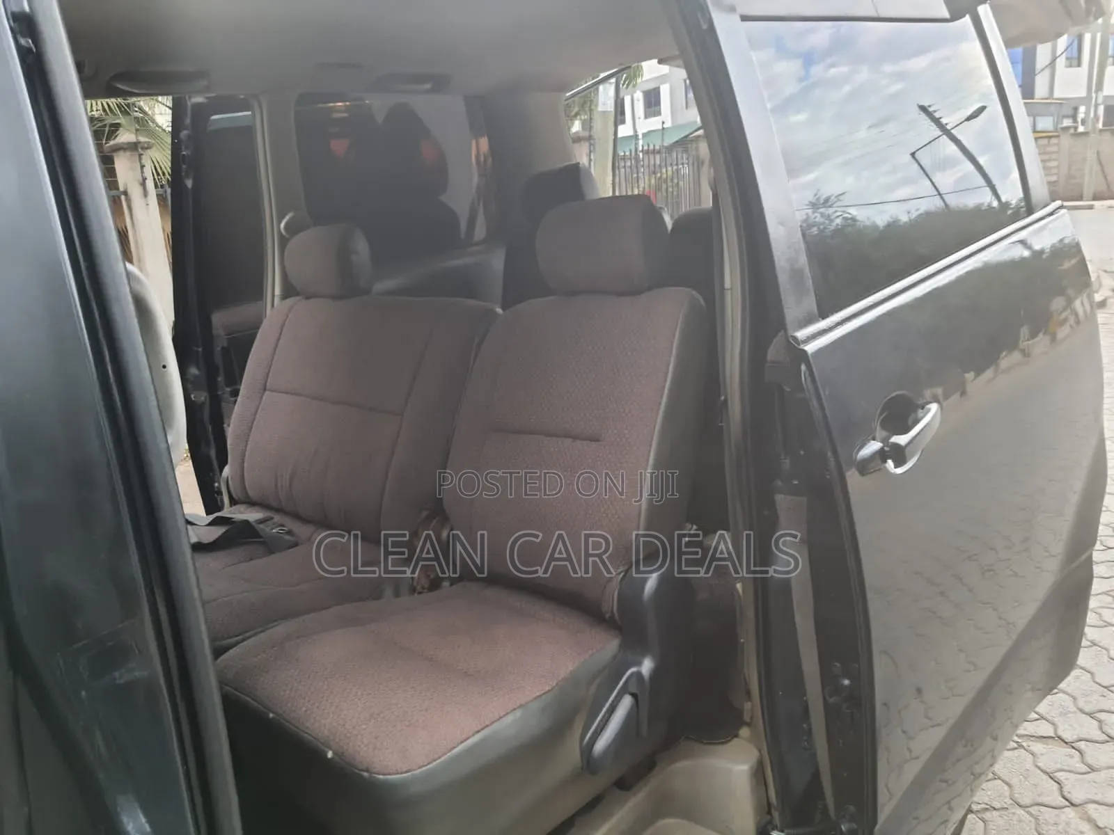 Toyota Voxy 2005 Blue