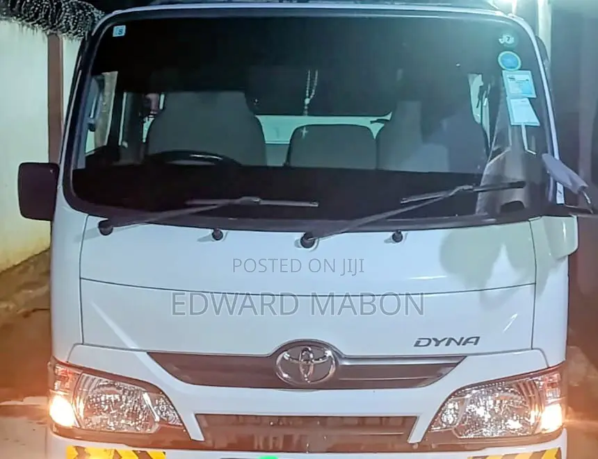 Toyota Dyna 2019 White