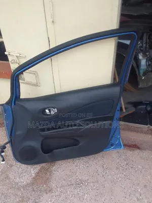 NISSAN NOTE E12 Front Right Door