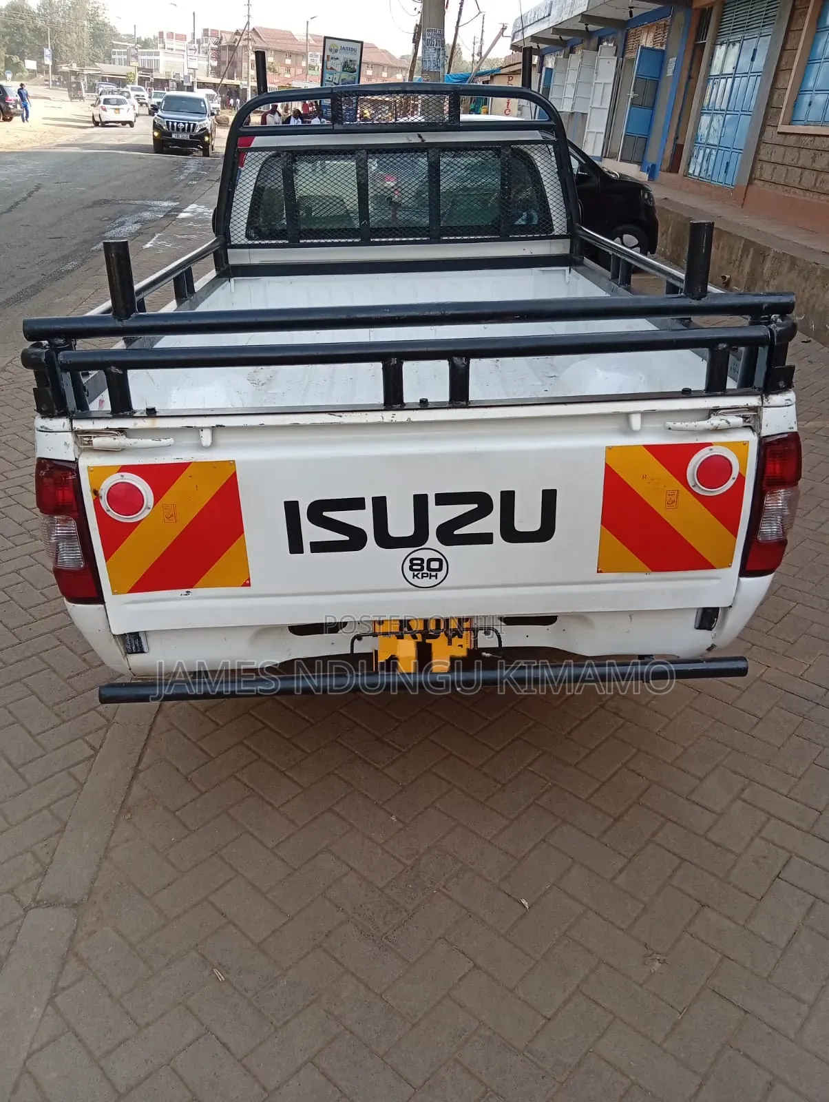 Isuzu D-MAX 2012 White