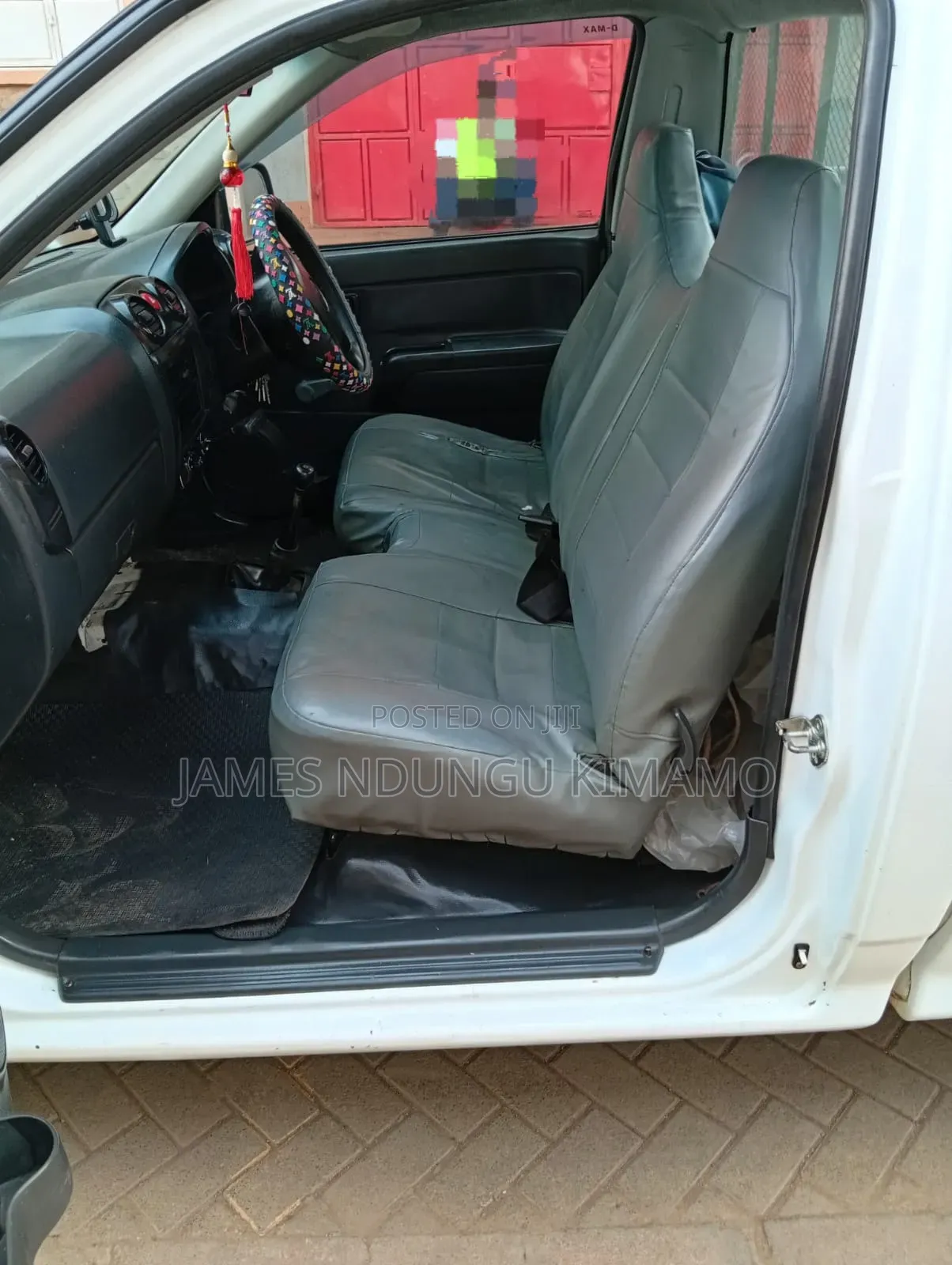 Isuzu D-MAX 2012 White