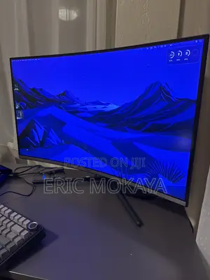 Samsung U32R590 32" UHD Frameless Curved Monitor (1500R)