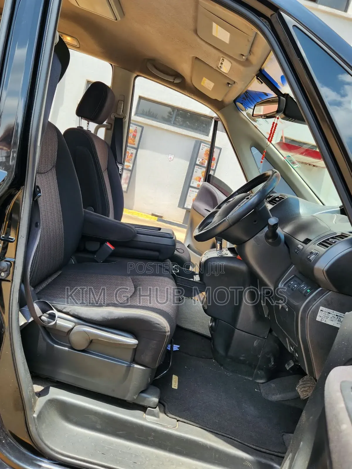 Nissan Serena 2016 Black