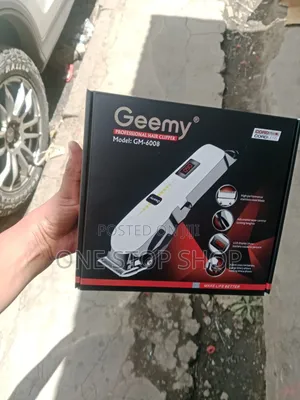 Gemy Professional Reacheargeable Hair Clipper With LCD Battery Display
