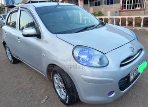 Nissan March 2011 Silver