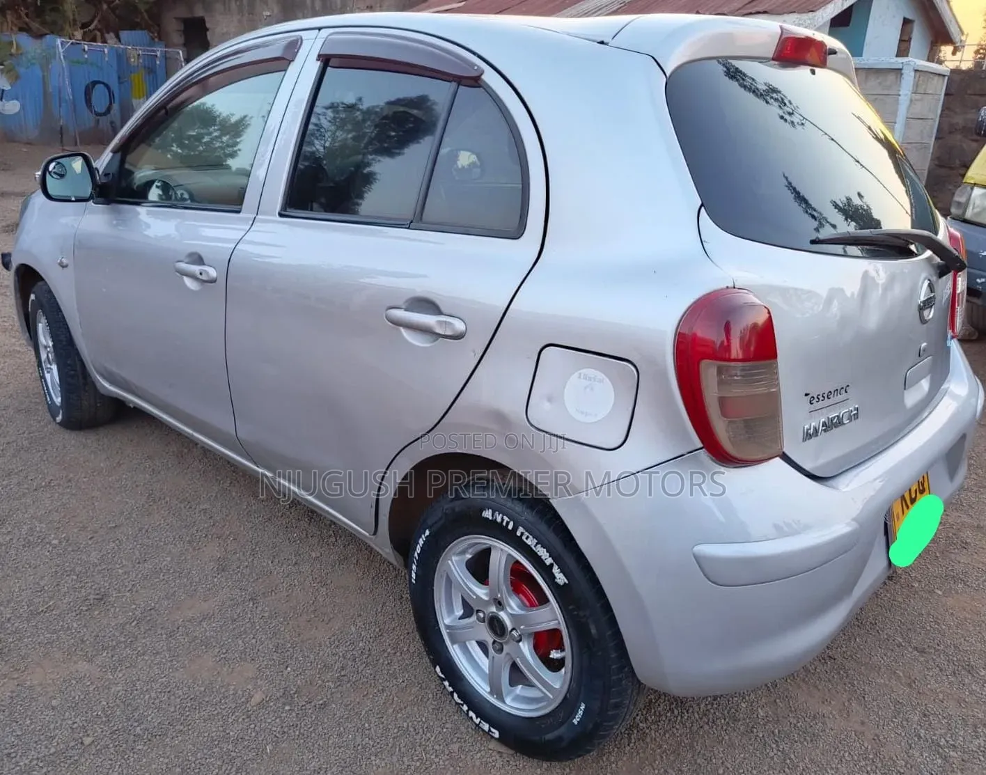 Nissan March 2011 Silver