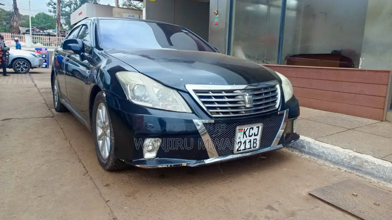 Toyota Crown 2010 Black