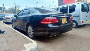 Toyota Crown 2010 Black