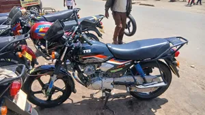 TVS HLX 125 2021 Black