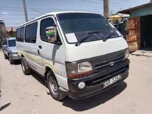 Toyota HiAce 1998 White