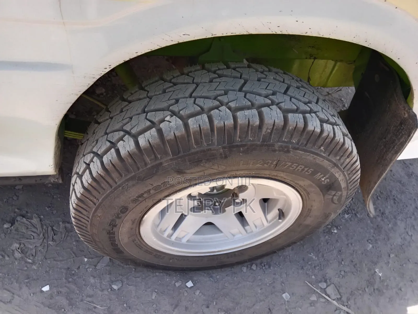 Toyota HiAce 1998 White