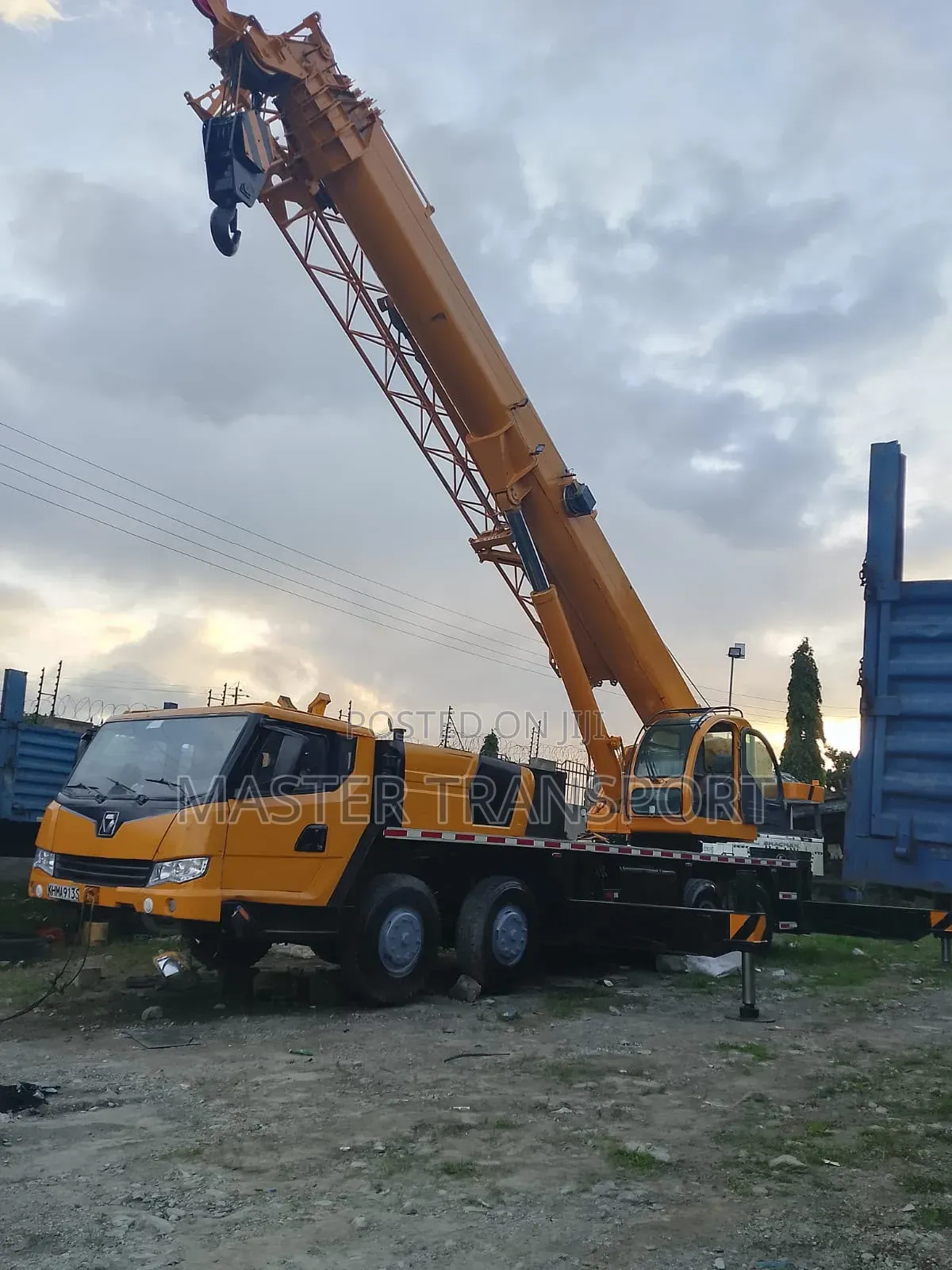 Crane Available for Hire Services