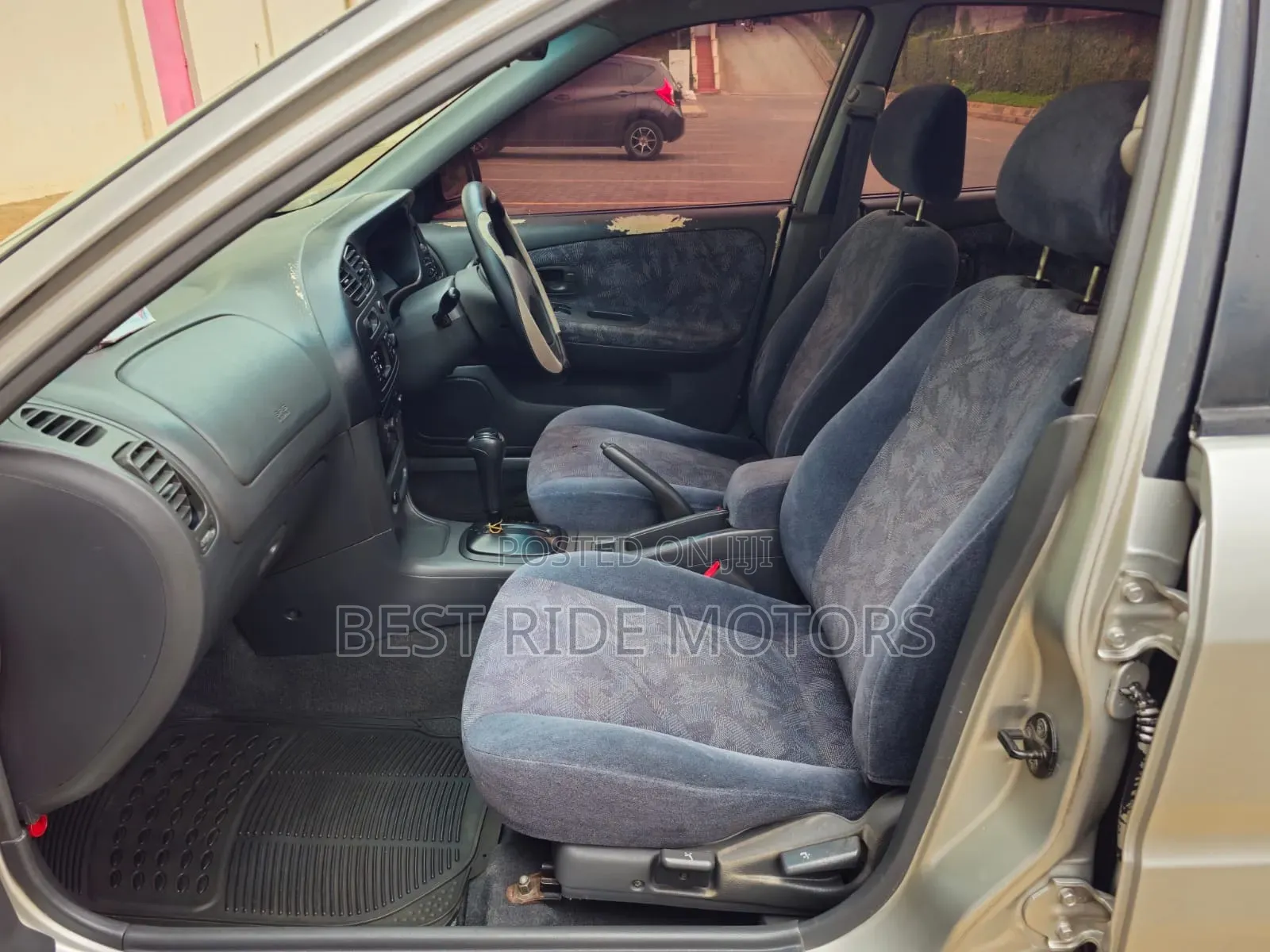 Mitsubishi Lancer 1998 Silver