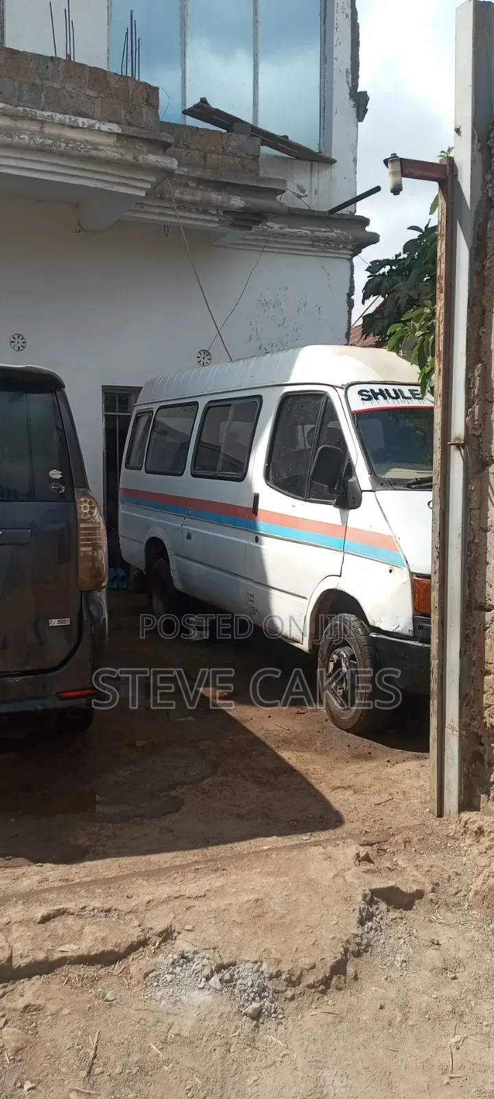 Ford Transit 2000 White