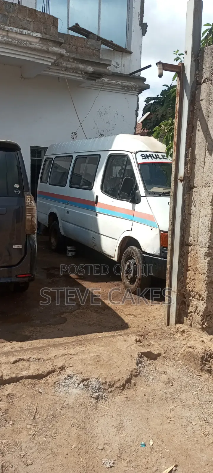 Ford Transit 2000 White