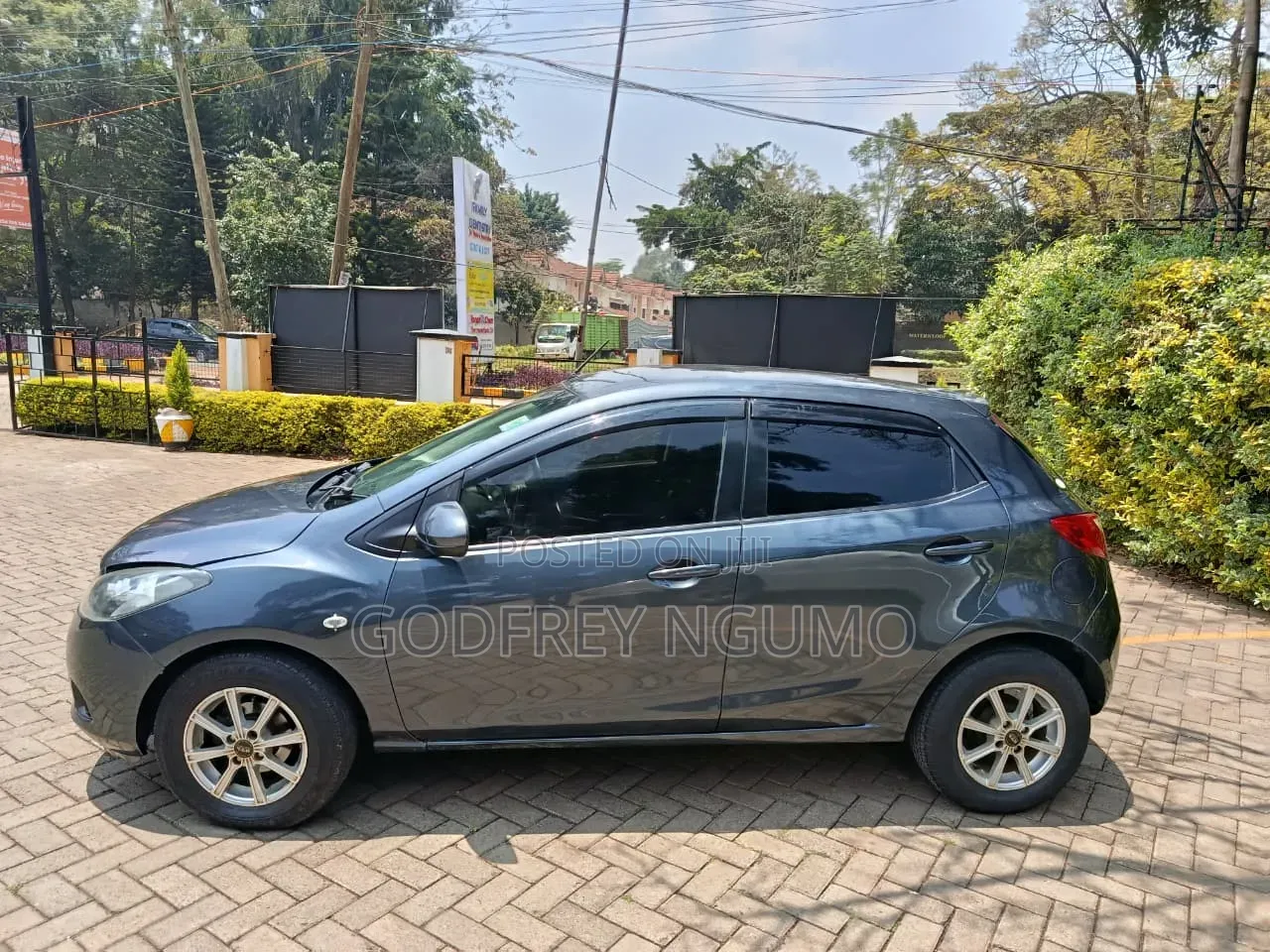 Mazda Demio 2010 Gray