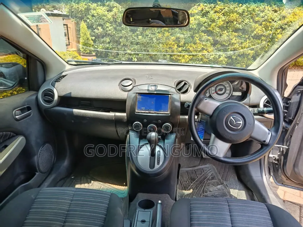 Mazda Demio 2010 Gray