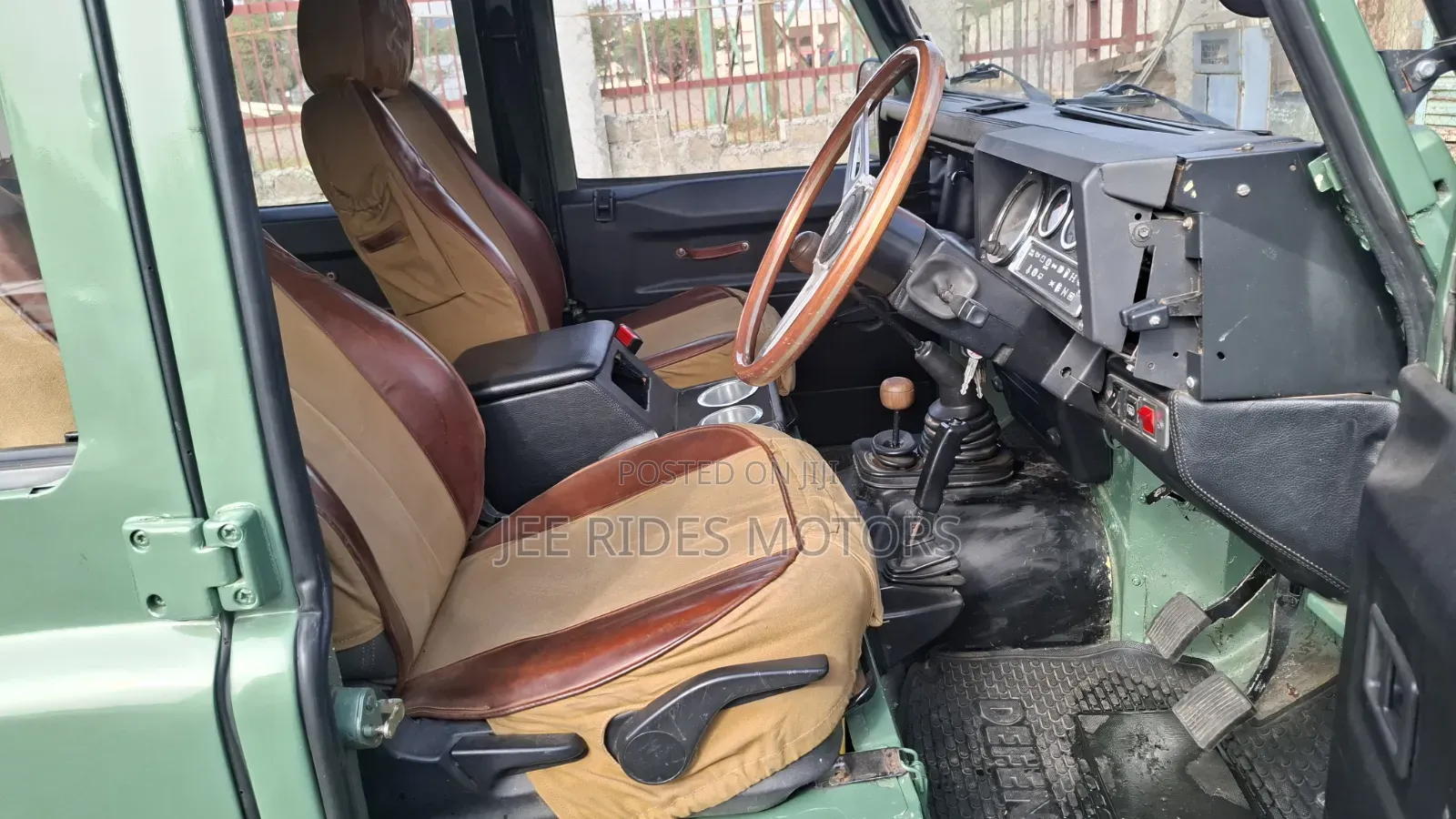 Land Rover Defender 1997 Green