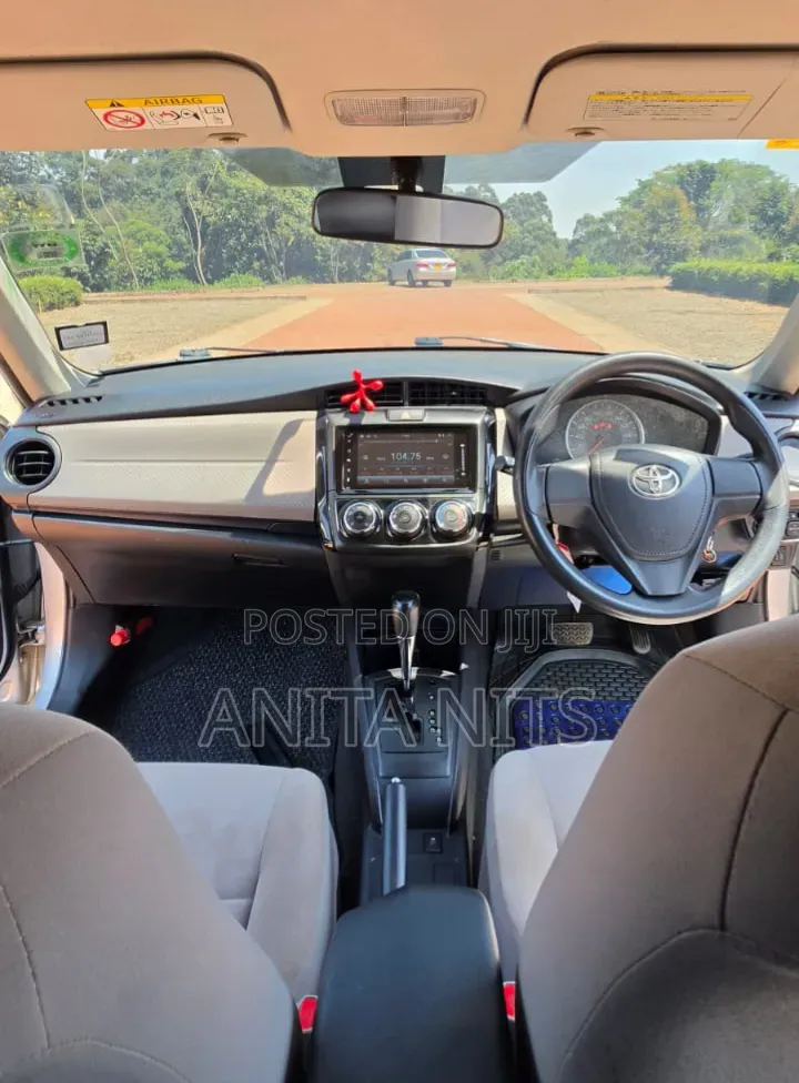 Toyota Axio 2014 Silver