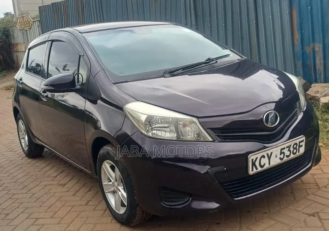 Toyota Vitz 2013 Black