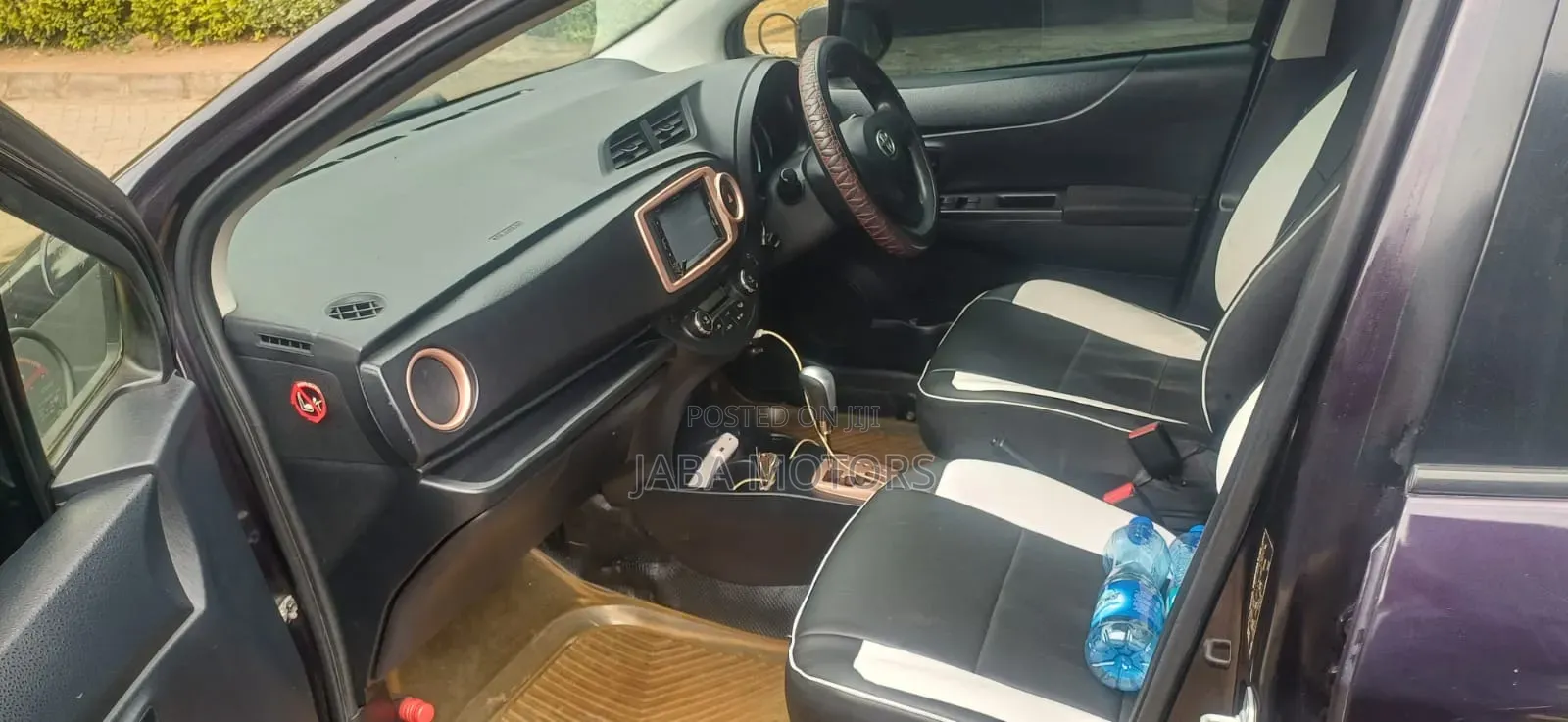 Toyota Vitz 2013 Black