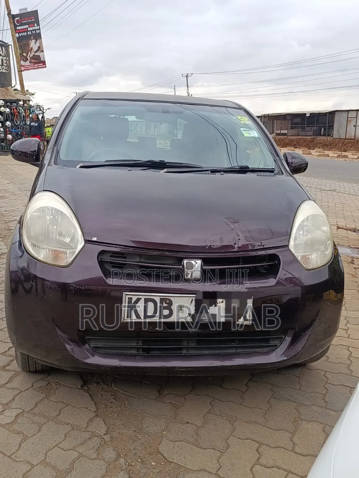 Toyota Passo 2013 Maroon