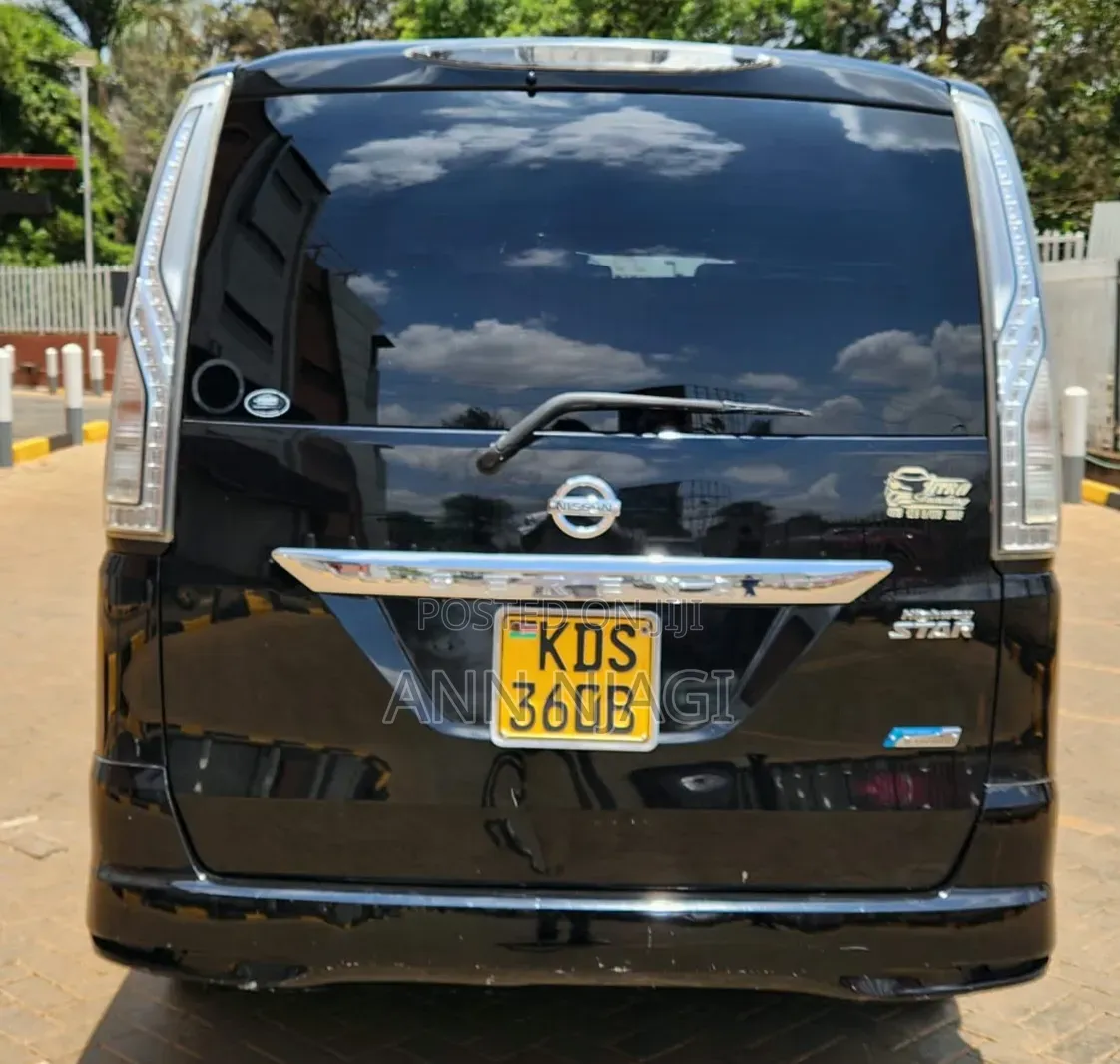 Nissan Serena 2016 Black
