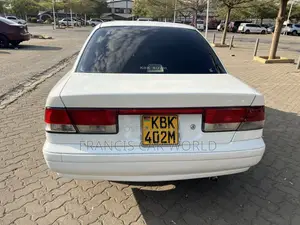 Nissan FB15 2005 Off white