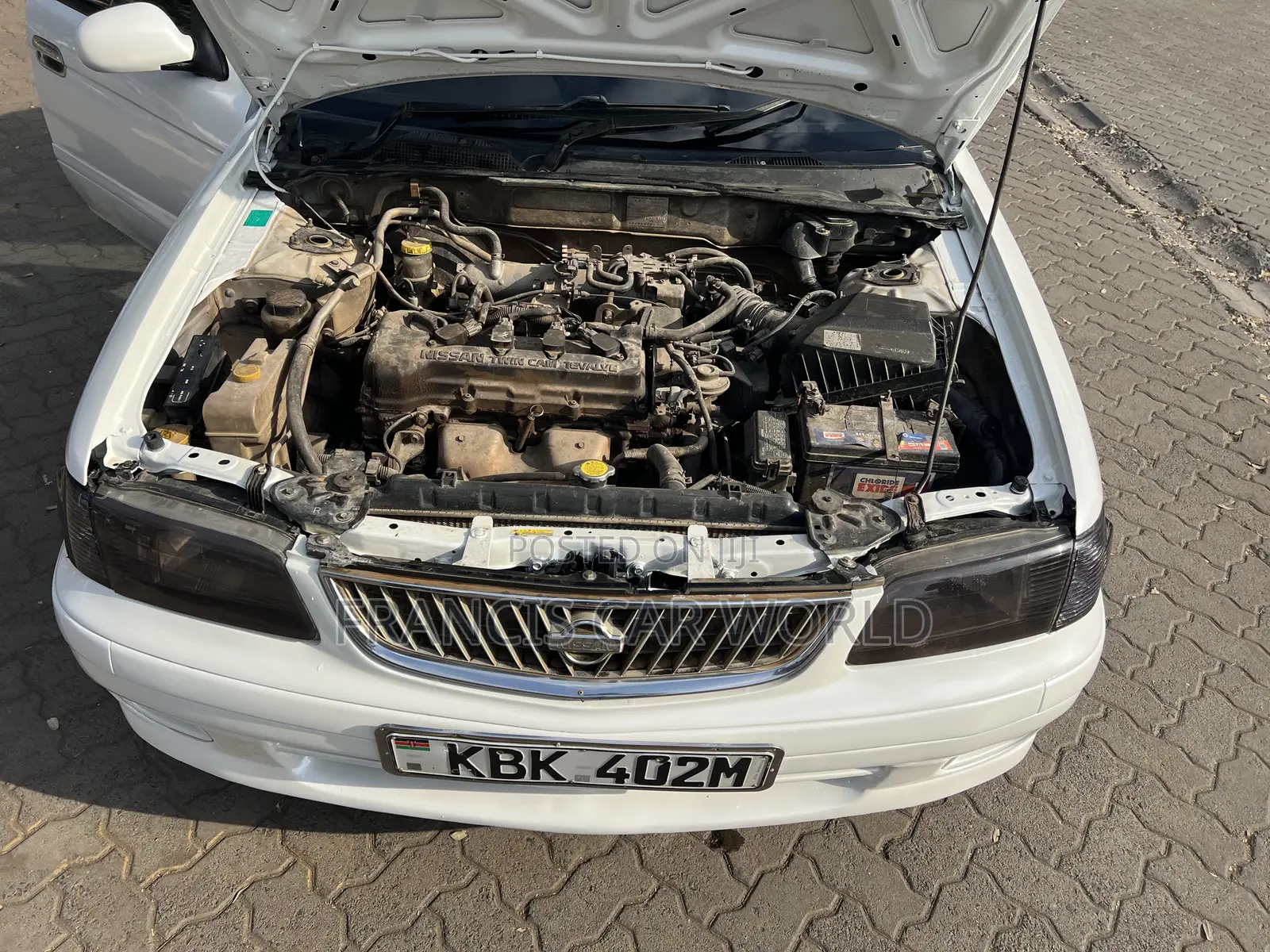 Nissan FB15 2005 Off white